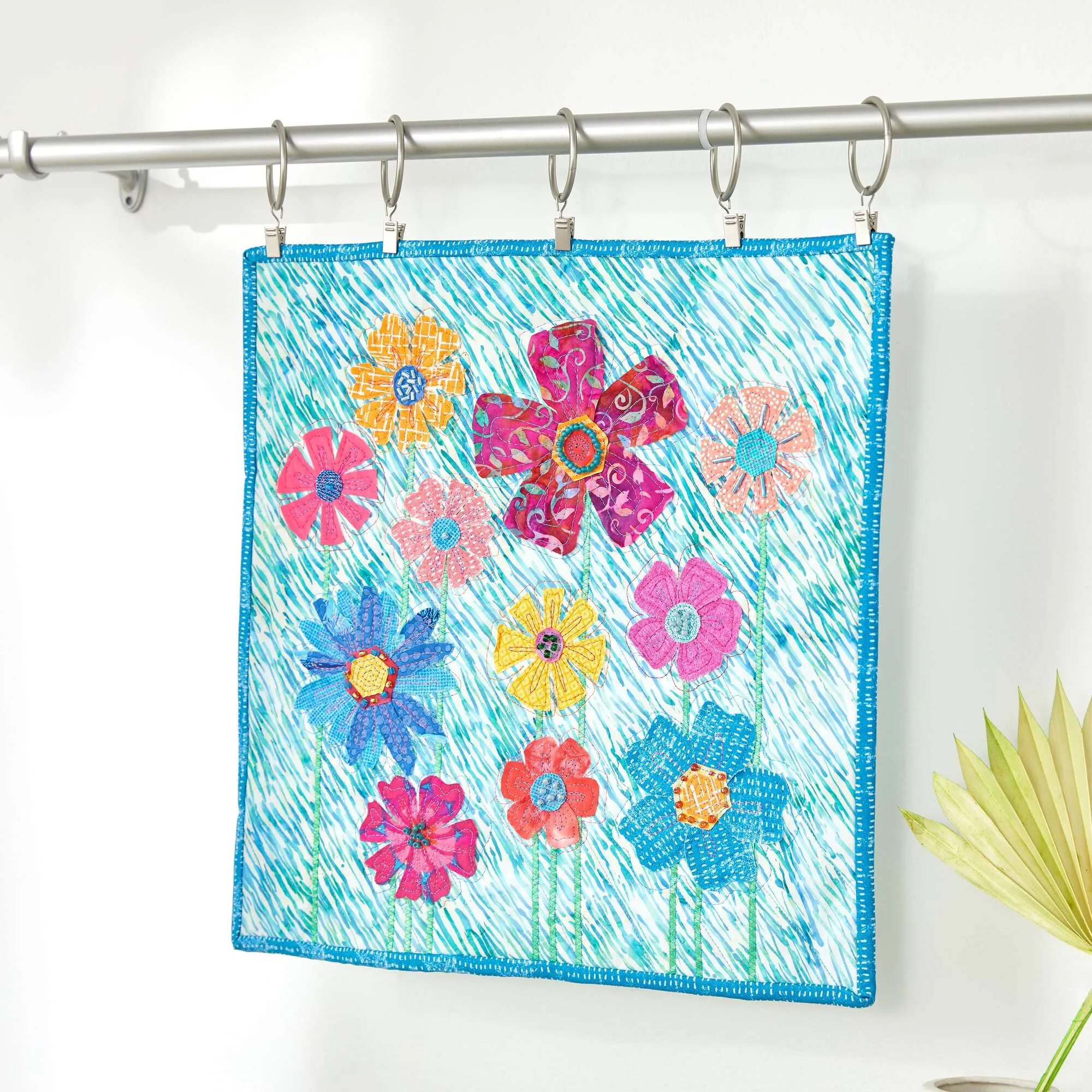 Coats & Clark Quilting Summer Flower Wall Hanging