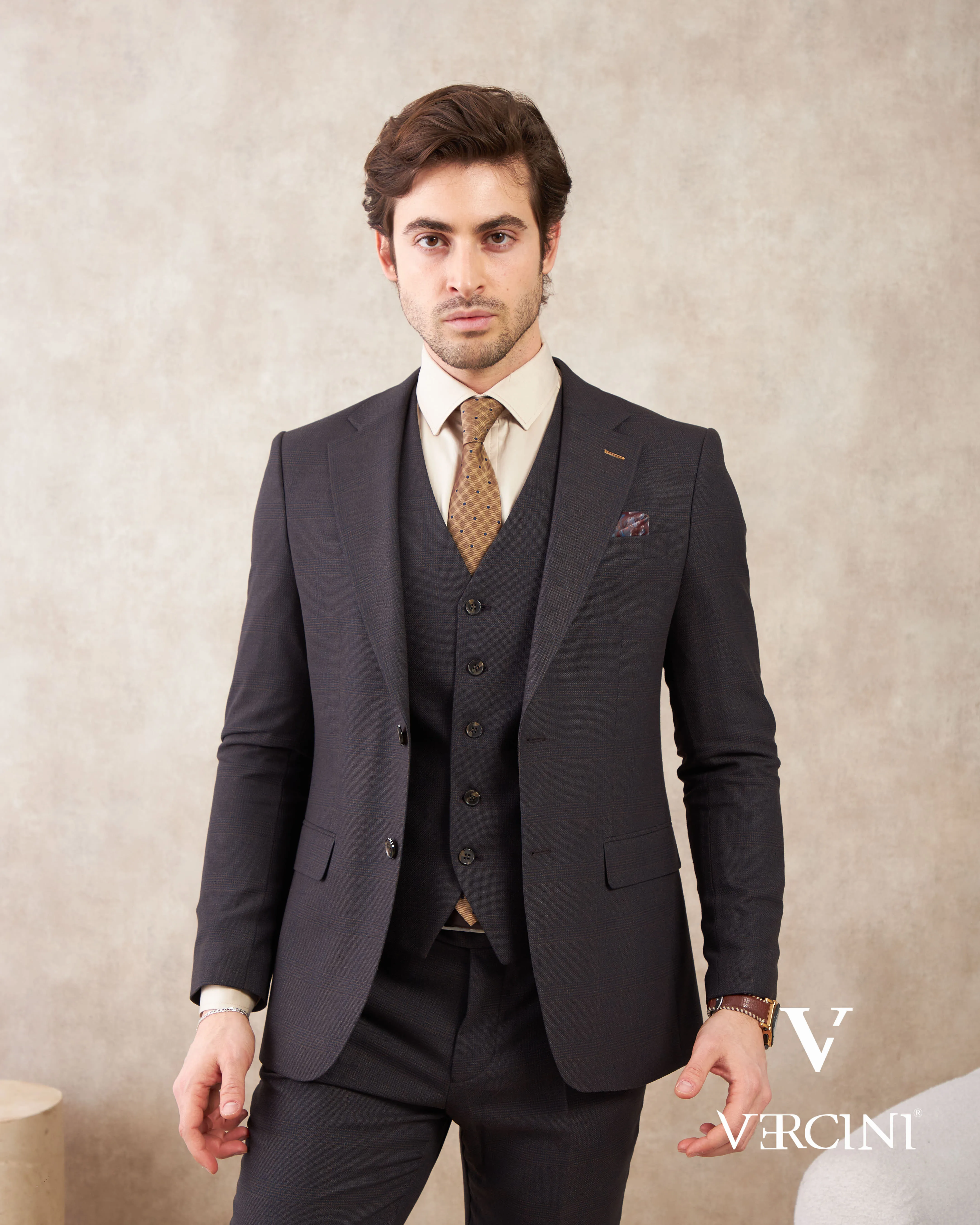 Vercini Milano Elegance Three-Piece Men's Suit