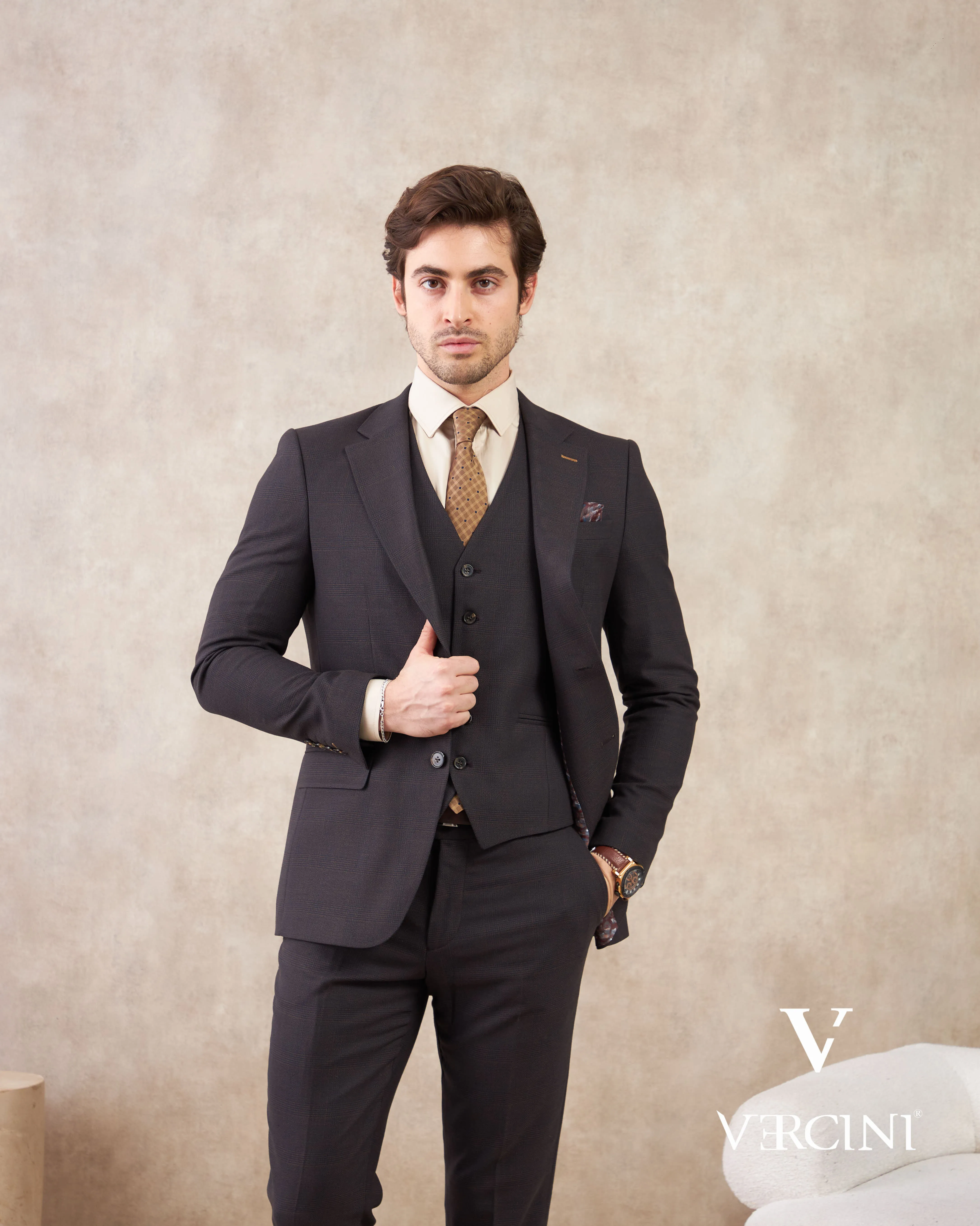 Vercini Milano Elegance Three-Piece Men's Suit